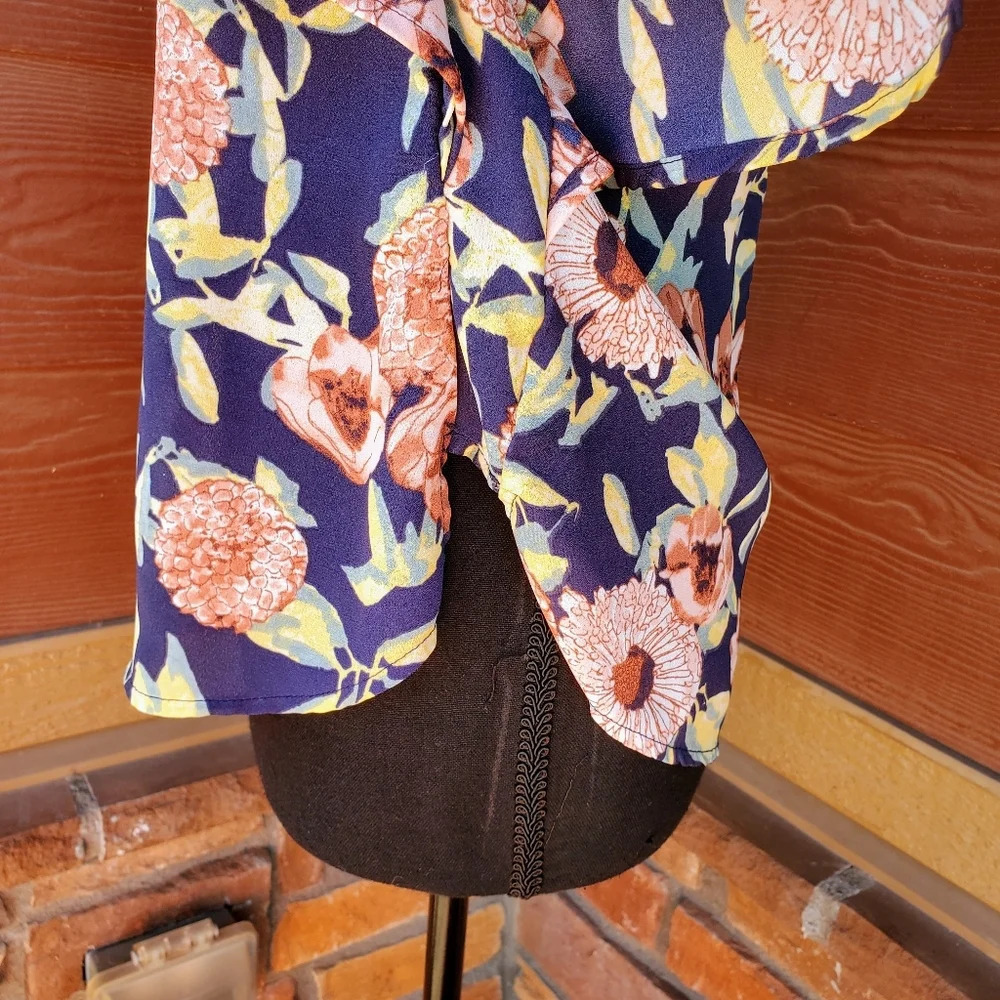 June & Hudson Floral Women's Blouse Size Small - Picture 7 of 11